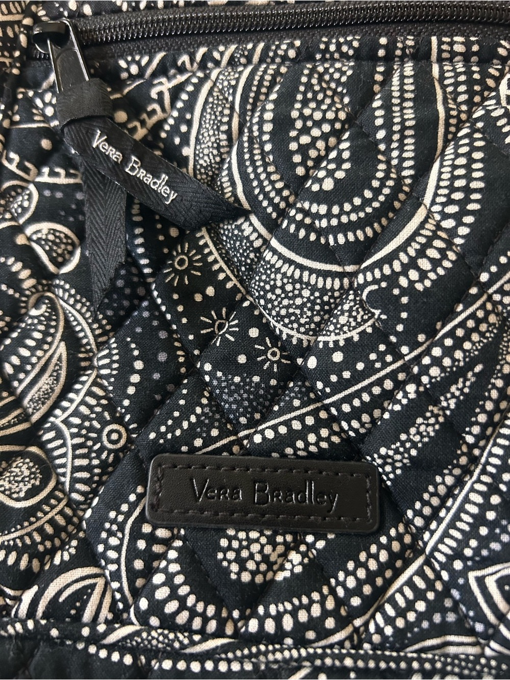 Vera Bradley Black & White Paisley Quilted Crossbody Shoulder Bag - Picture 3 of 7